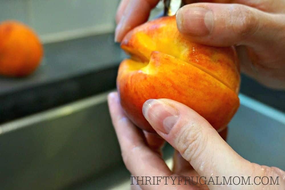Canning peaches- how to slice a peach